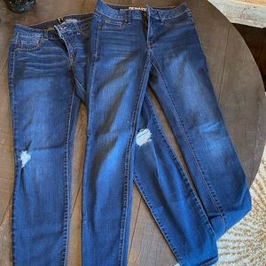 2 pairs! Rewash jeggings, size 27. One pair distressed at the knees, other not.